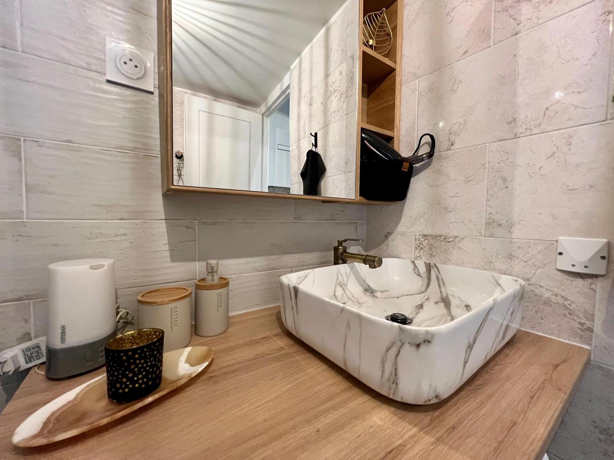 Apartamento La Cloche Doree, Parking, 3 Etoiles, En Plein Coeur De Fontainebleau