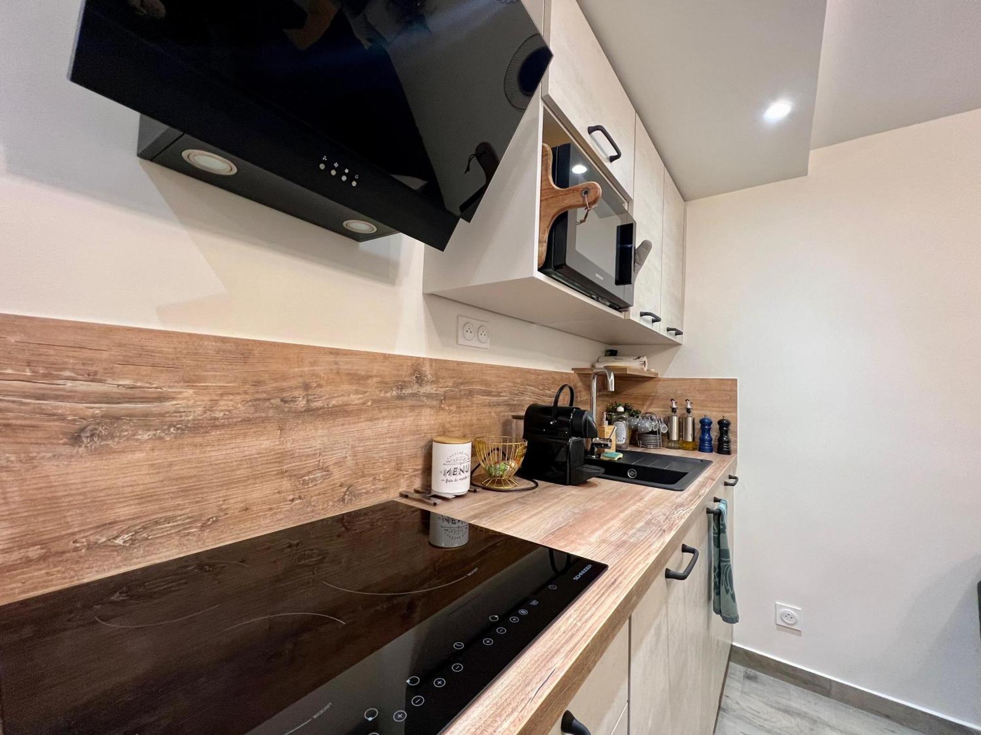 La Cloche Doree, Parking, 3 Etoiles, En Plein Coeur De Appartement
